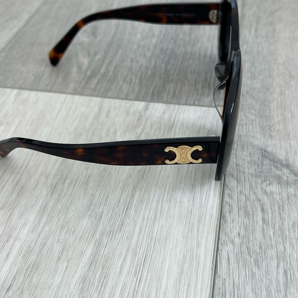 Celine Triomphe 10 sunglasses - Picture 6 of 14